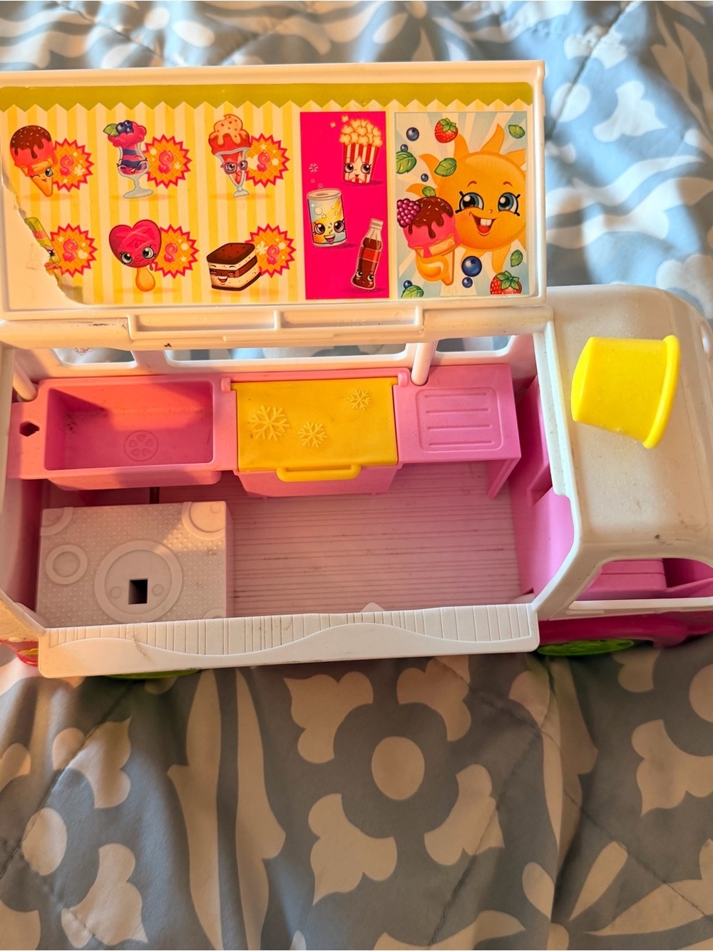 Shopkins Ice Cream Truck Playset — Pink, Yellow & White